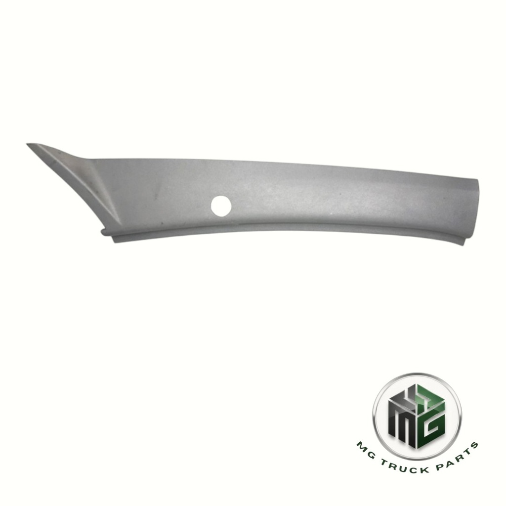 MERCEDES DİREK PLASTİĞİ AXOR-ATEGO İÇ SAĞ (OEM: A9406920301)