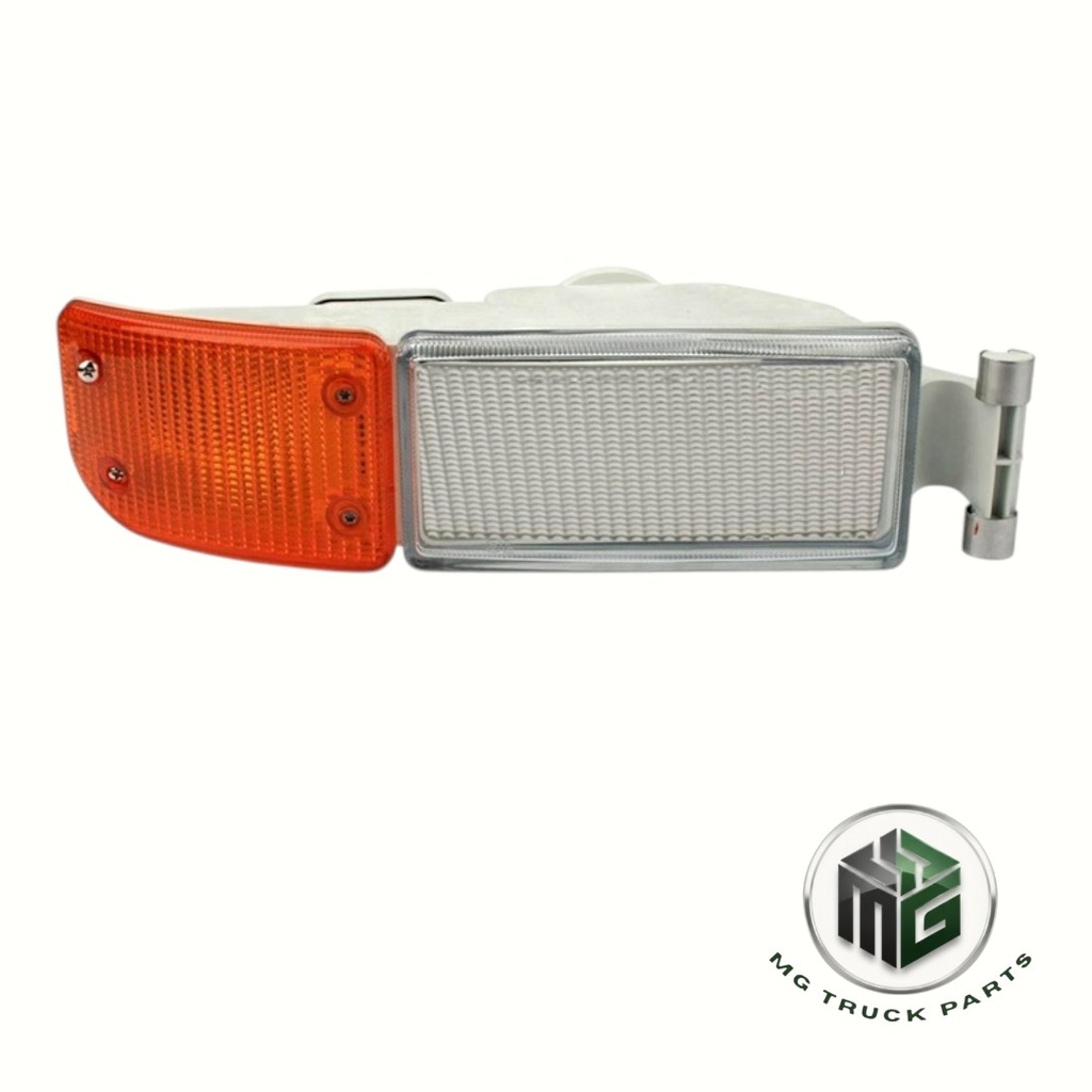 [A.M500.5247.Y] MAN SİNYAL LAMBASI TGA SAĞ MARS (OEM: 81253206090)