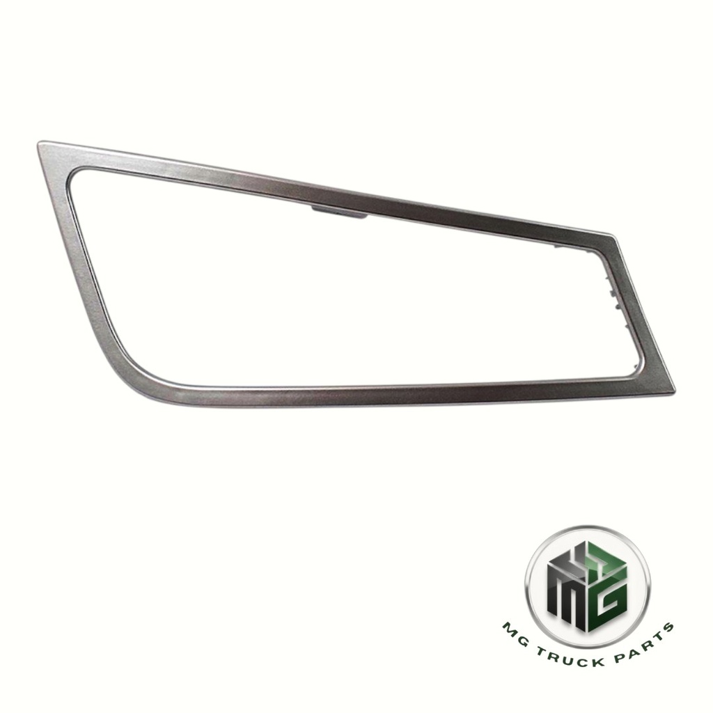 VOLVO SİS ÇERÇEVESİ FH V3 SAĞ (OEM: 21078545, 82094710)