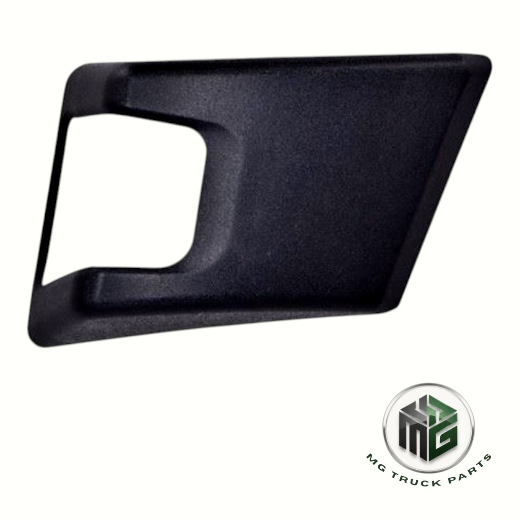 VOLVO SİNYAL LAMBA ÇERÇEVESİ FH V4-FM V4-FMX SOL (OEM: 82421310)