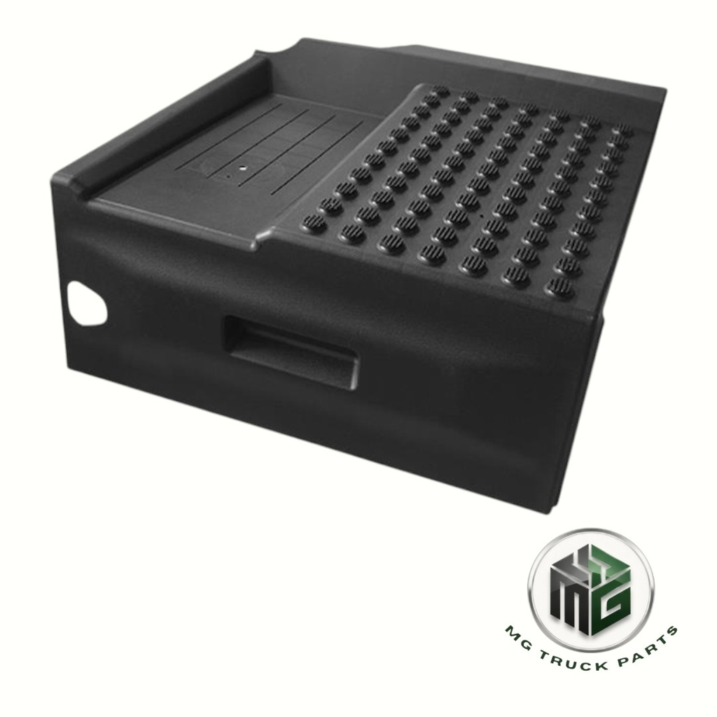 VOLVO AKÜ KAPAĞI FH-FM V5 DELİKSİZ (OEM: 22078106, 22065621, 22078082)