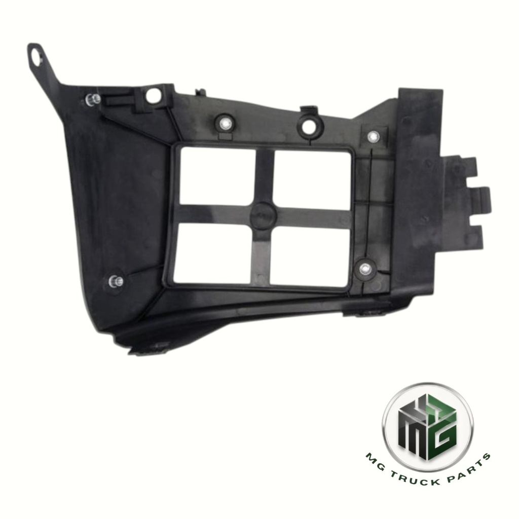 RENAULT BASAMAK PLASTİĞİ RANGE T CAB. SAĞ (OEM: 7482376967)
