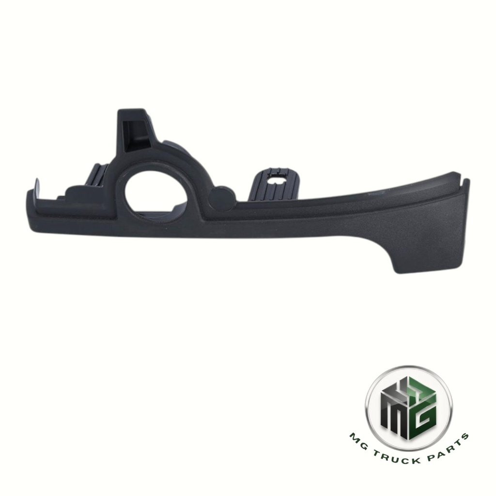 VOLVO TAMPON ARA PLASTİĞİ FMX SAĞ (OEM: 84161430)