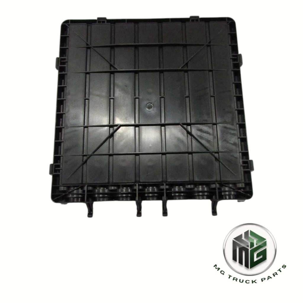 MERCEDES TESİSAT KAPAĞI ACTROS MP3 (OEM: A0005400882)